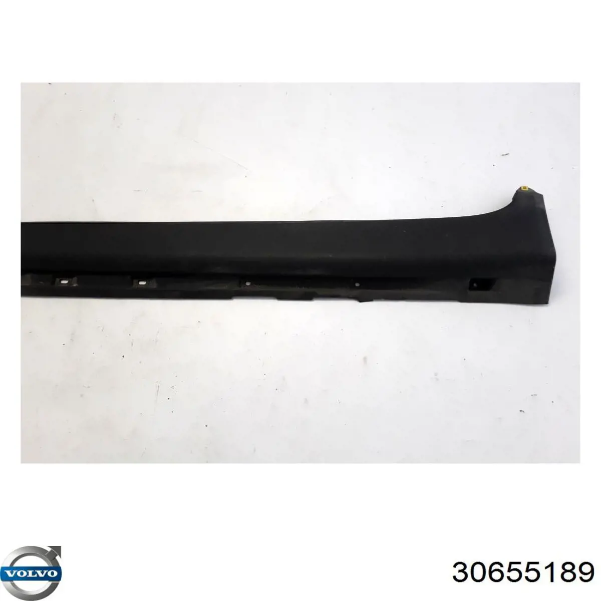 Накладка (молдинг) порога наружная левая Volvo 30655189 цена, от 17.10 USD