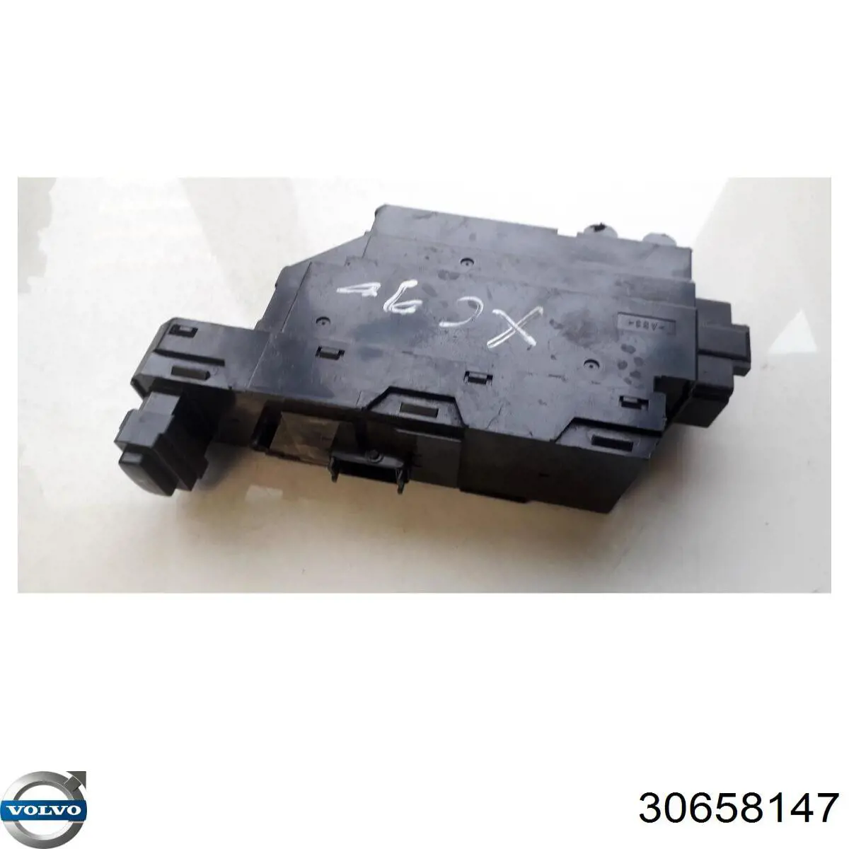 30658147 Volvo Кнопка подъемника переднего правого стекла