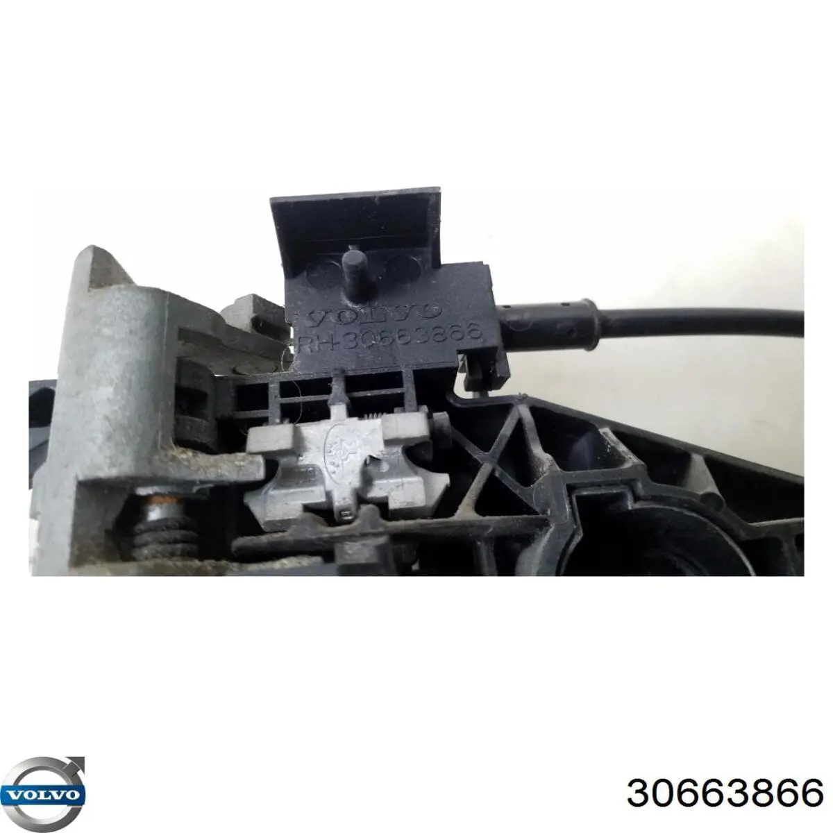Купить 30663866 Volvo Держатель наружной ручки двери передней правой