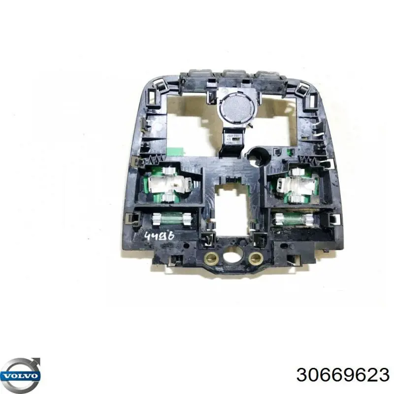 Купить 30669623 Volvo Плафон салона