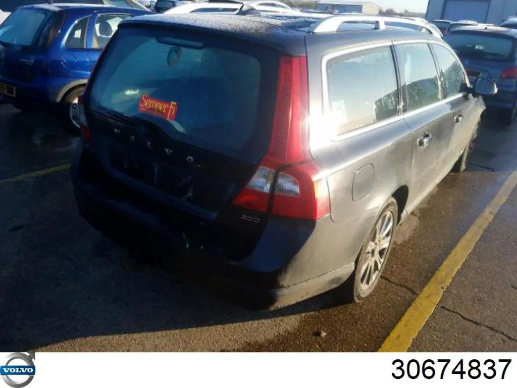 Купить 30674837 Volvo 
