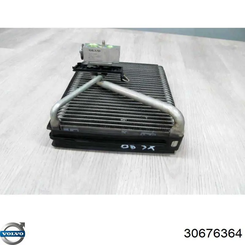 Купить 30676364 Volvo Клапан TRV кондиционера