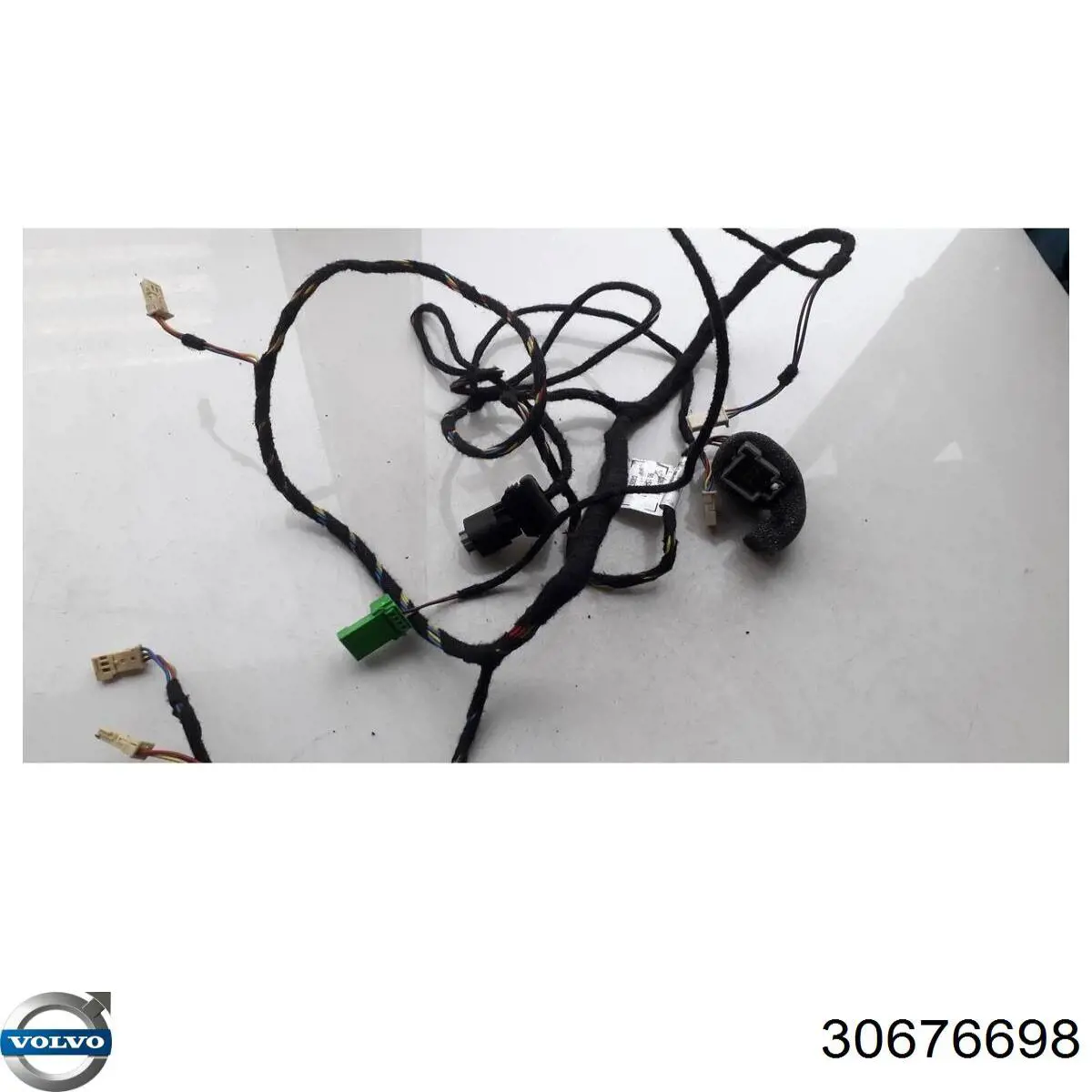 30676698 Volvo 