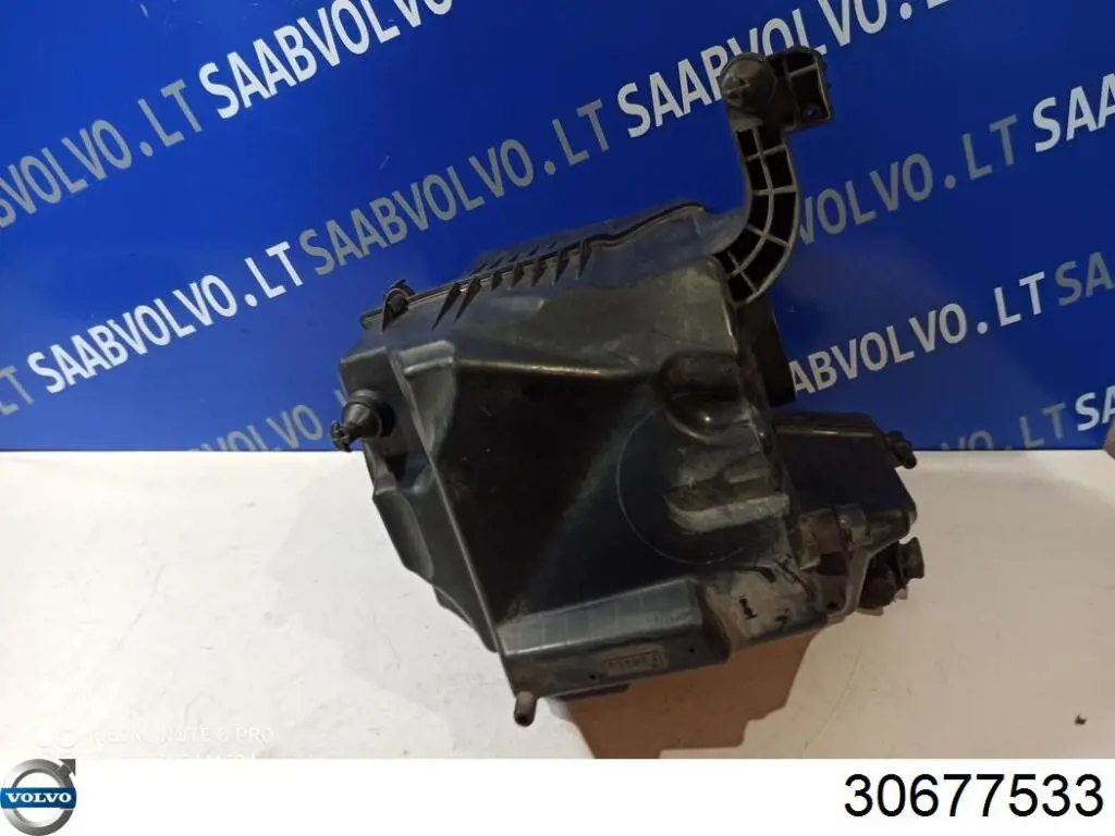 Воздушный фильтр 30677533 Volvo