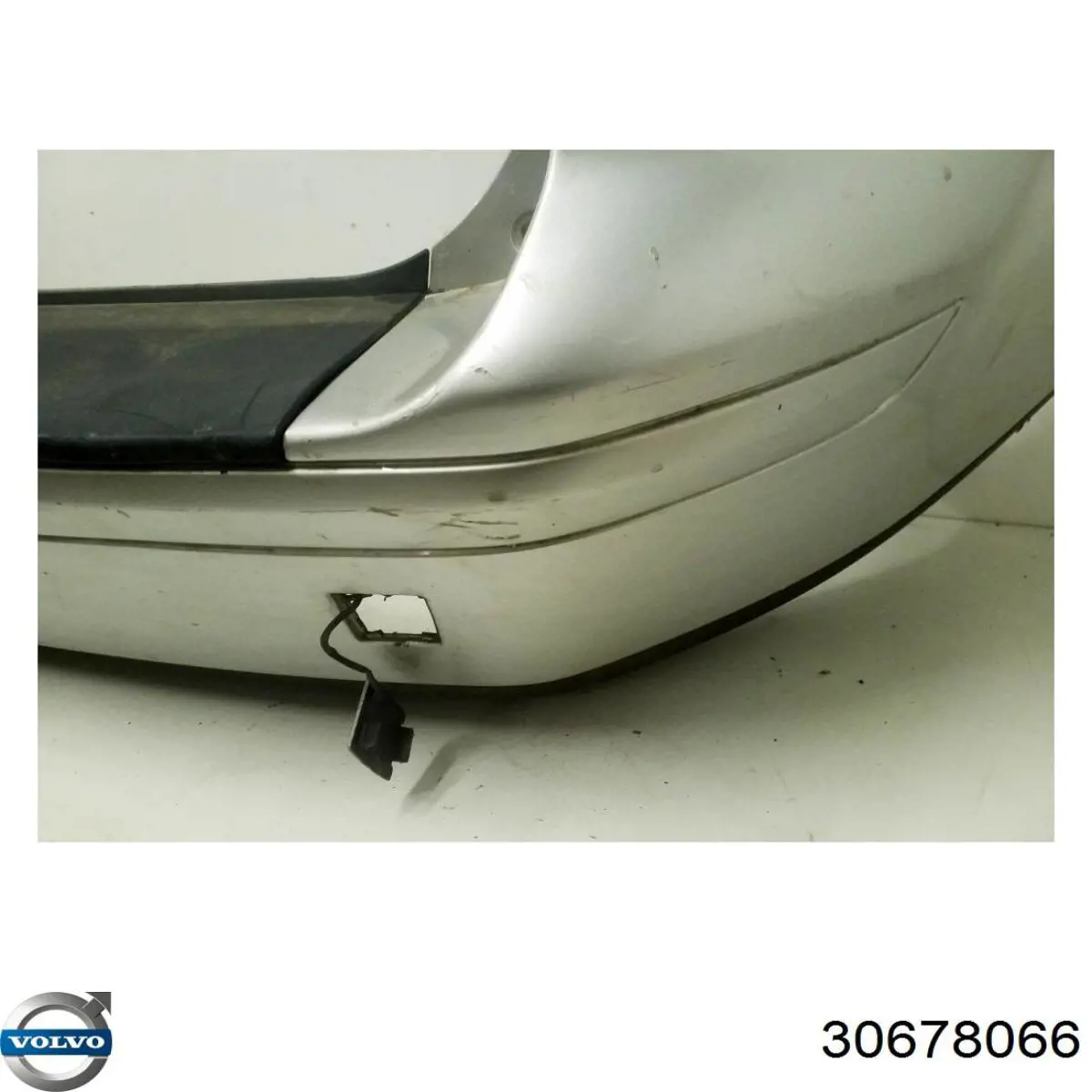 Купить 39852491 Volvo Задний бампер
