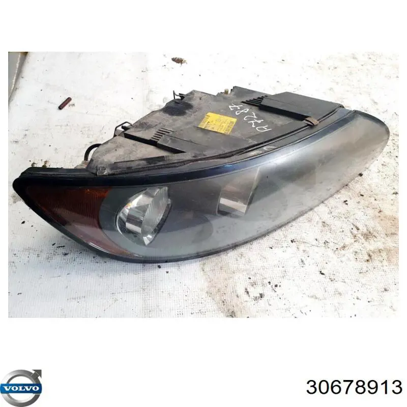 Купить 31335222 Volvo Фара основная правая