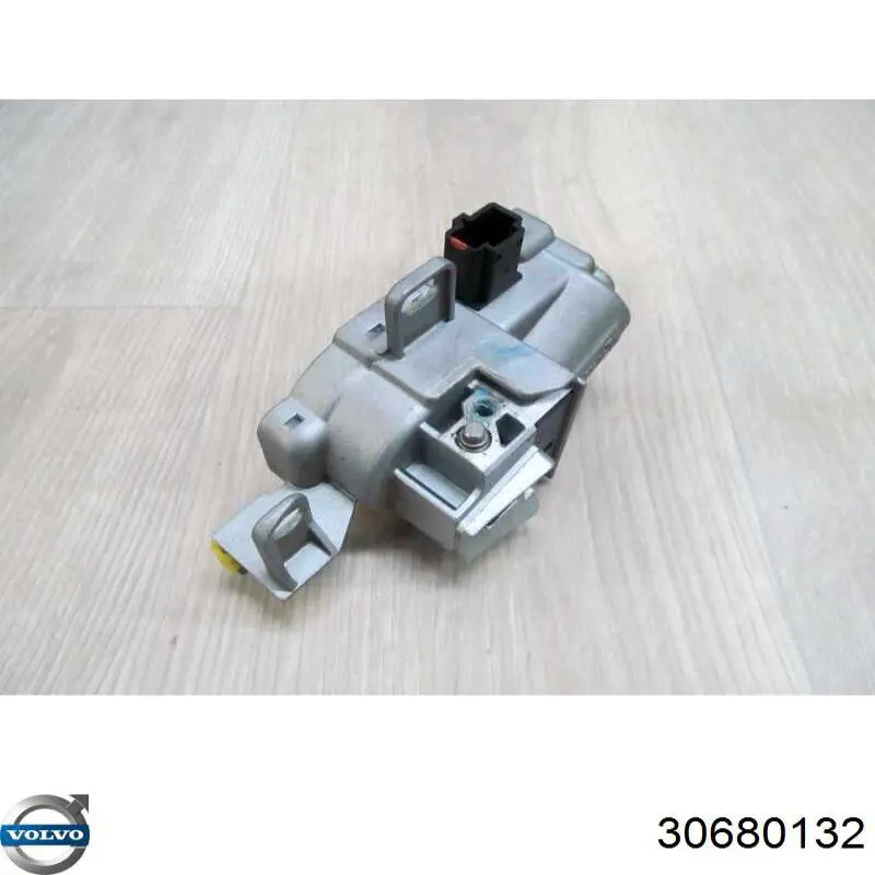 Купить 30723331 Volvo Рулевая колонка