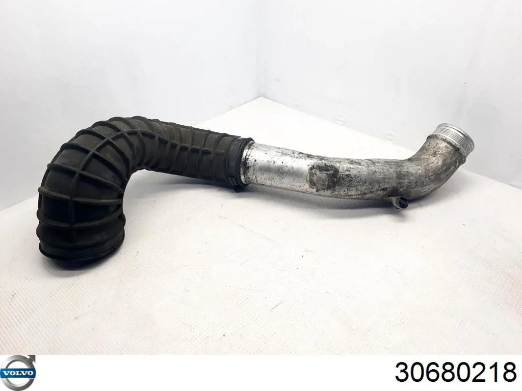 Купить 30680218 Volvo Патрубок интеркулера