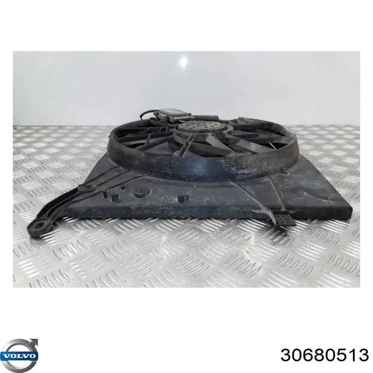 Купить 30680513 Volvo 