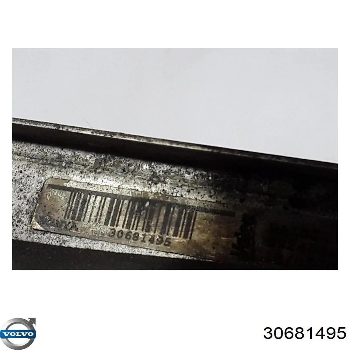 Радиатор охлаждения двигателя Volvo 30681495 цена, от 136.26 USD