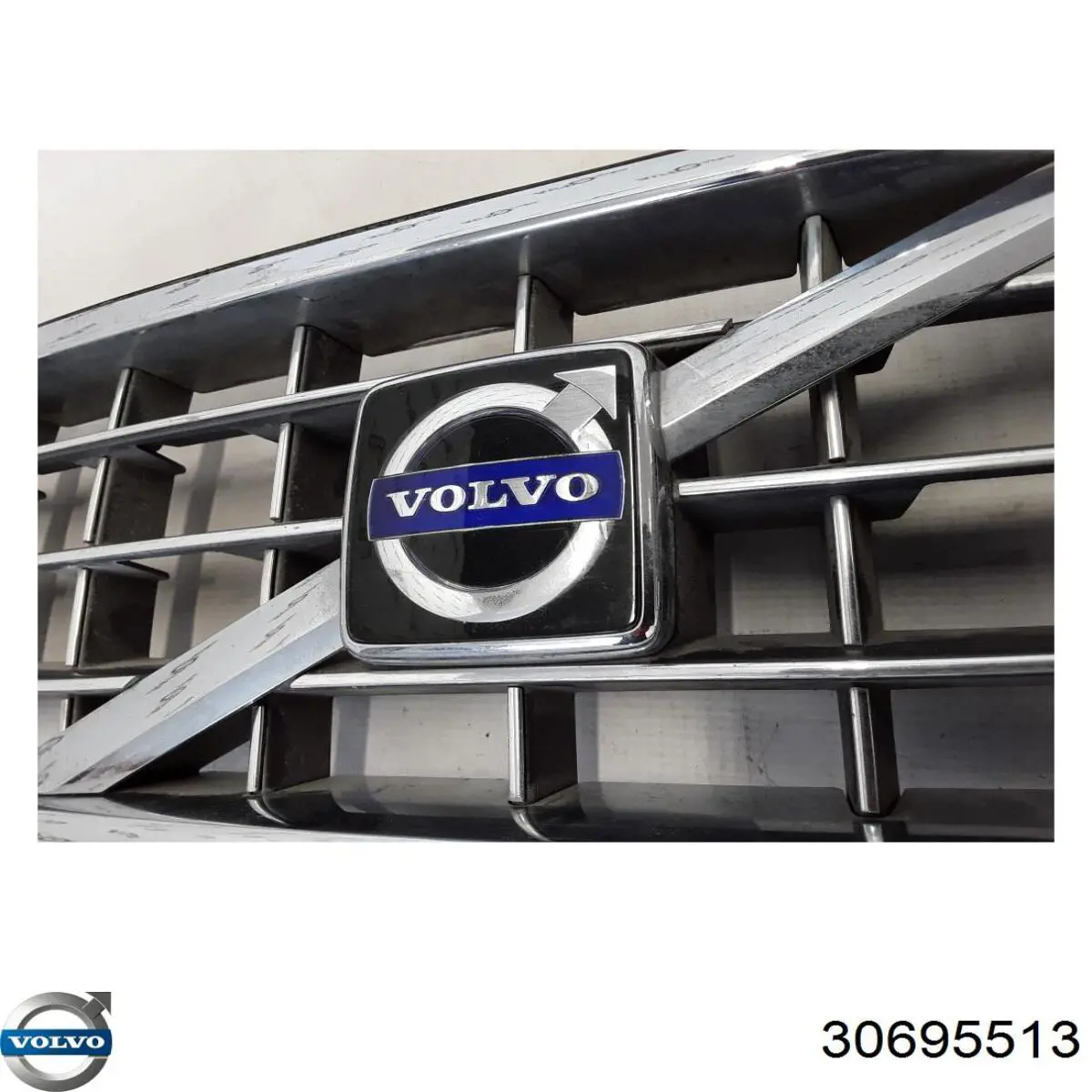 Купить 30695513 Volvo Решетка радиатора