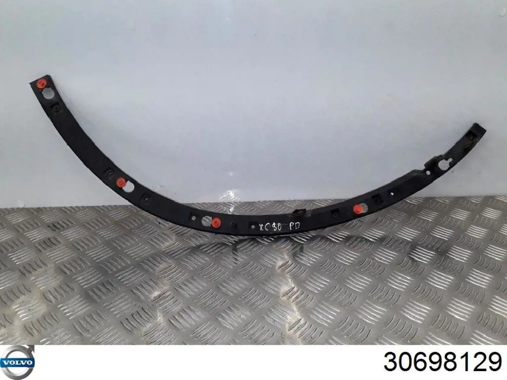 Правое крепление переднего бампера Volvo 30698129 цена, от 12.13 USD
