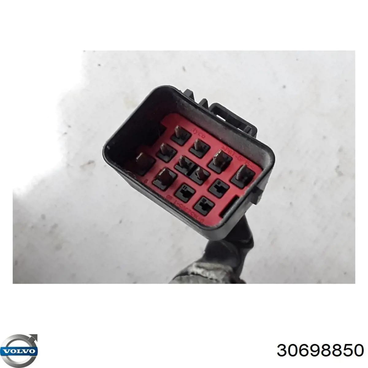  Volvo 30698850 цена, от 1348.04 USD