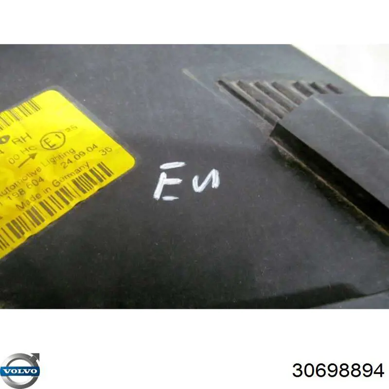 Купить 30698894 Volvo Фара основная правая