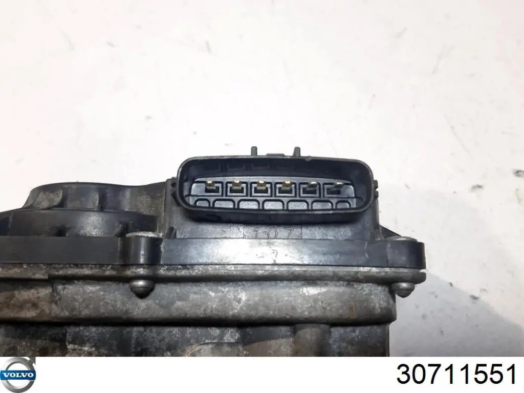 Заслонка воздушная Volvo 30711551