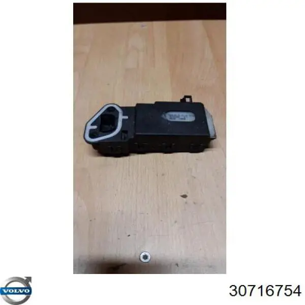 Купить 30716754 Volvo Замок открывания лючка бензобака