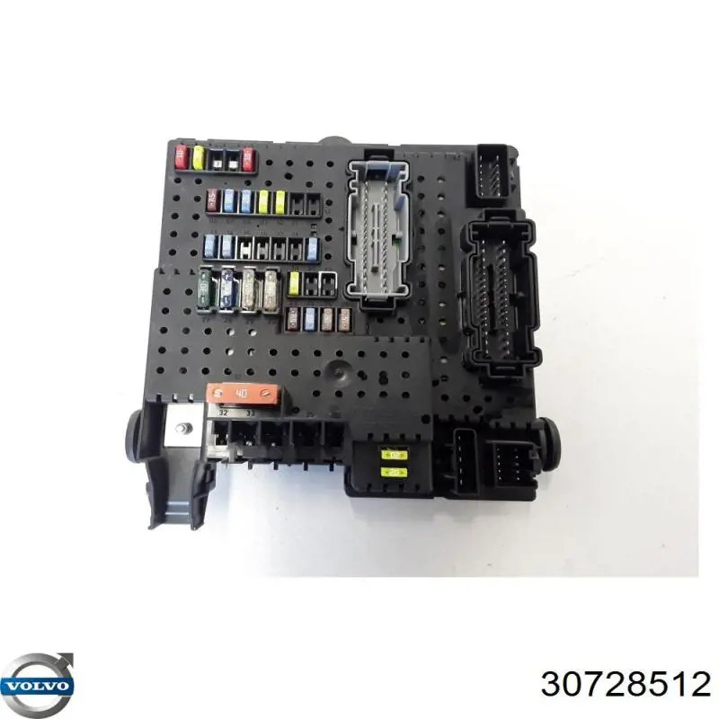 Блок предохранителей задний салонный Volvo 30728512 цена, от 12.67 USD