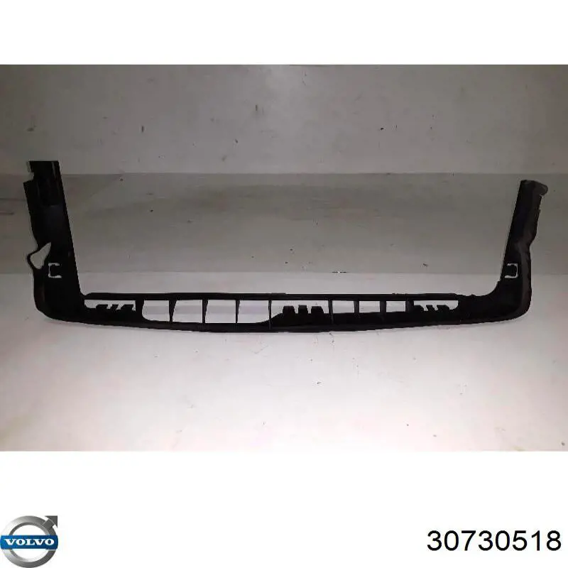 Купить 30730518 Volvo Верхний дефлектор радиатора