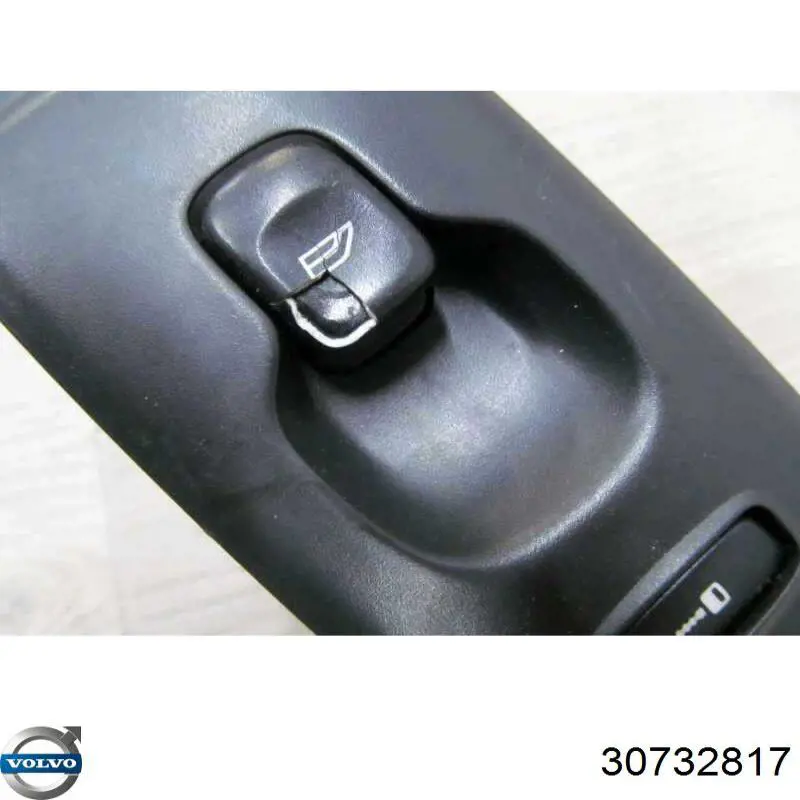 Кнопочный блок управления стеклоподъемником передний правый Volvo 30658695 цена, от 9.86 USD