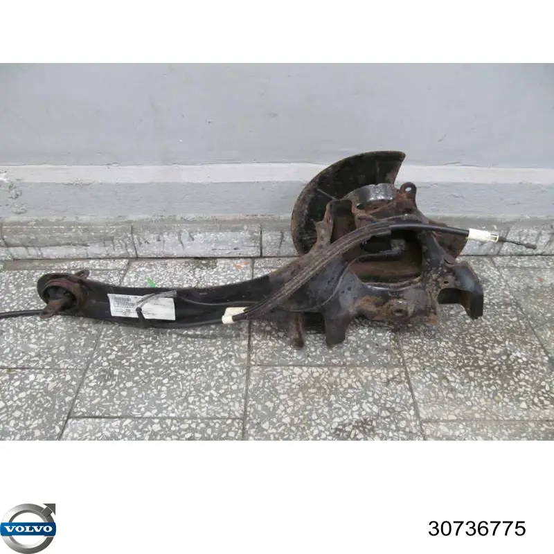 Цапфа поворотная правая Volvo 30736775 цена, от 28.18 USD