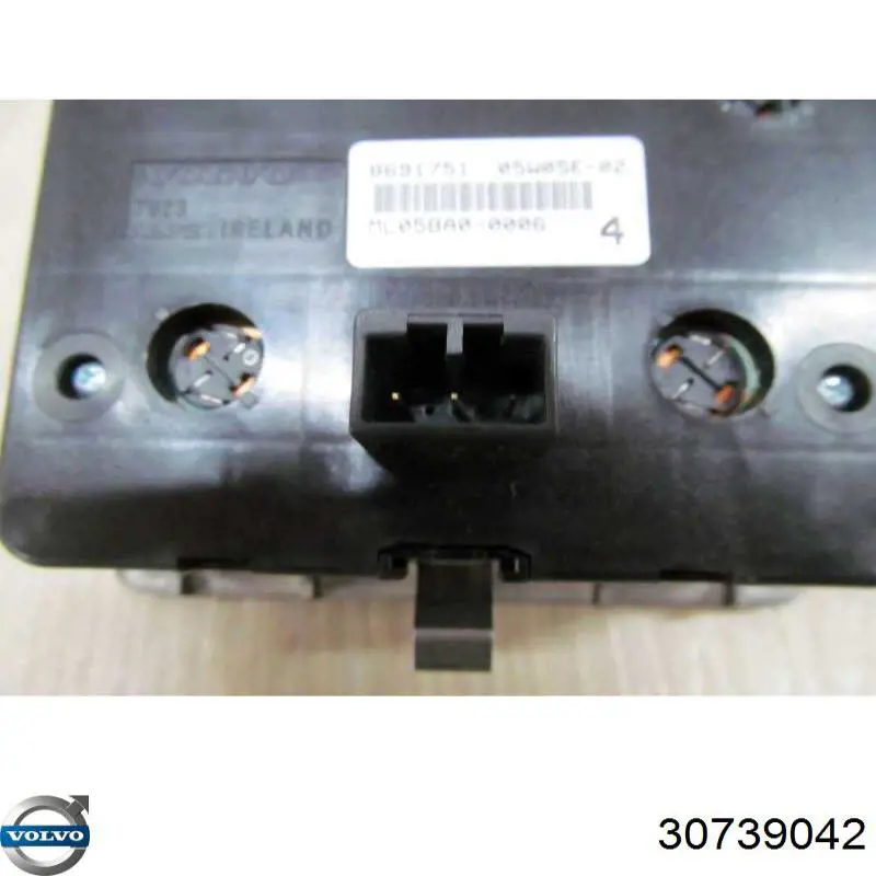 Купить 30739042 Volvo 