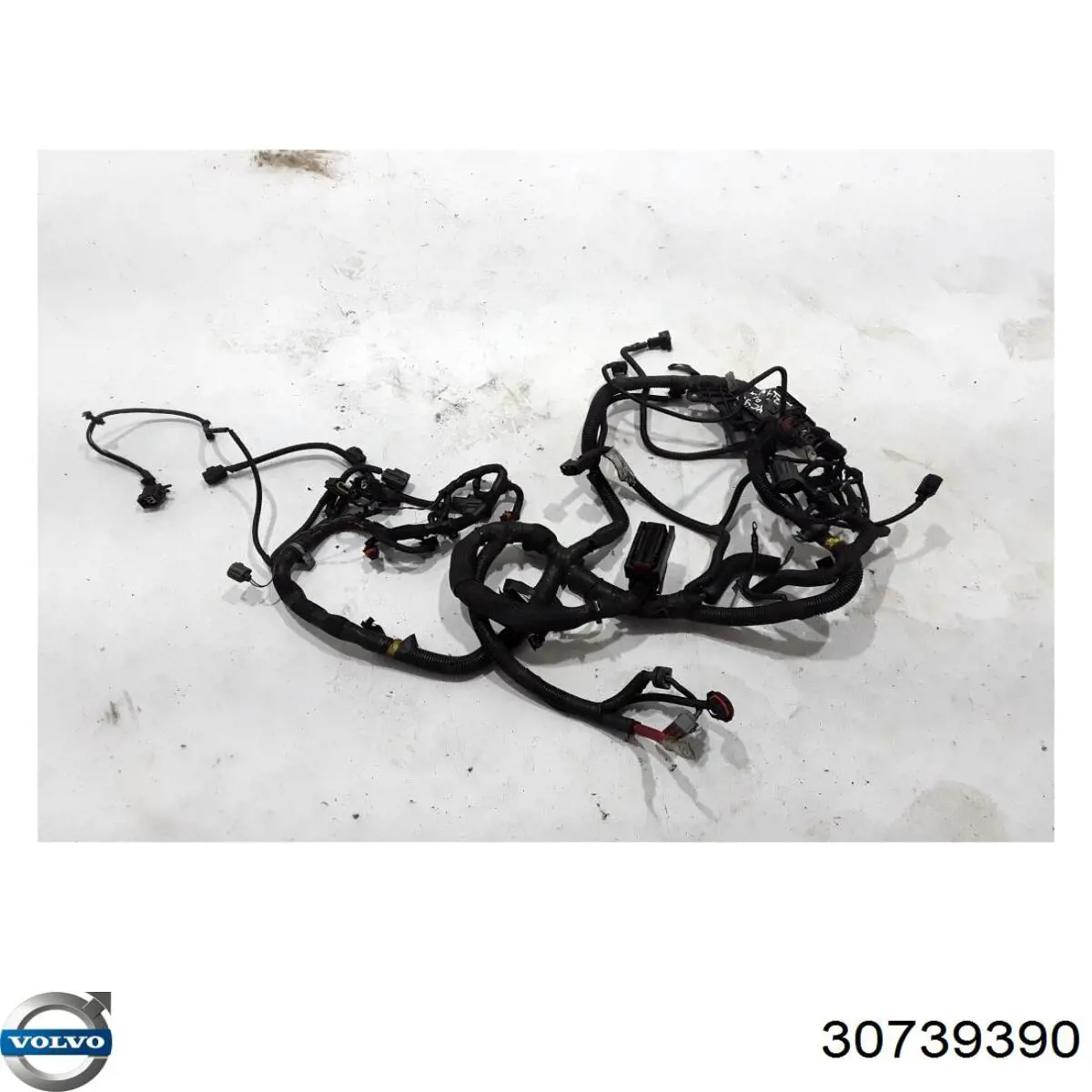 Купить 30739390 Volvo 