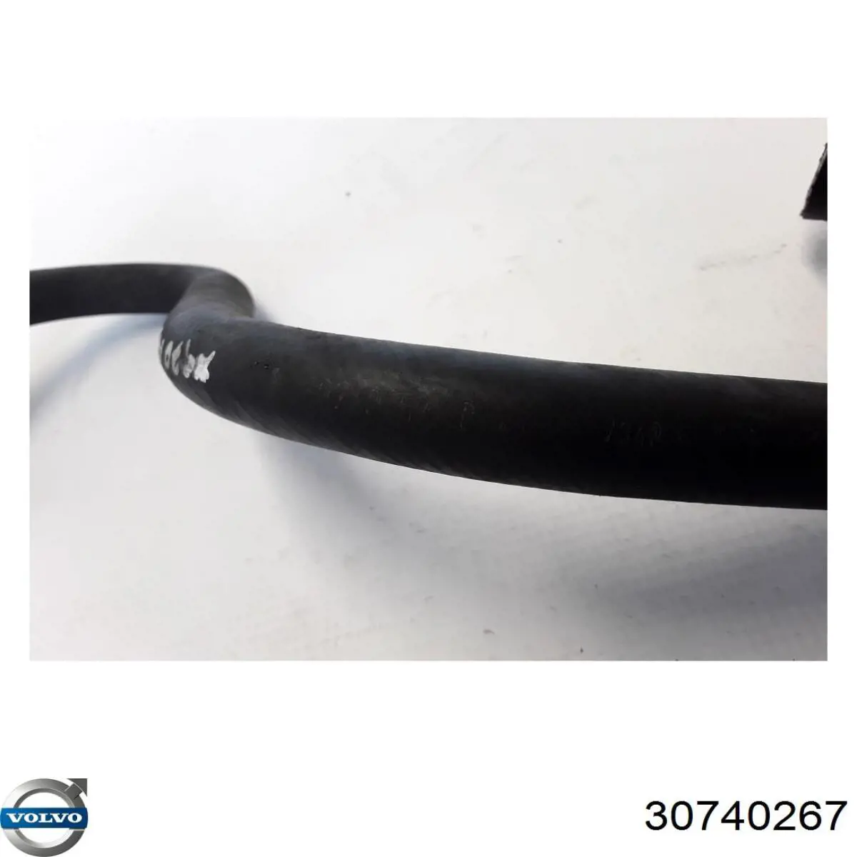 30740267 Volvo Шланг ГУР низкого давления, от бачка к насосу