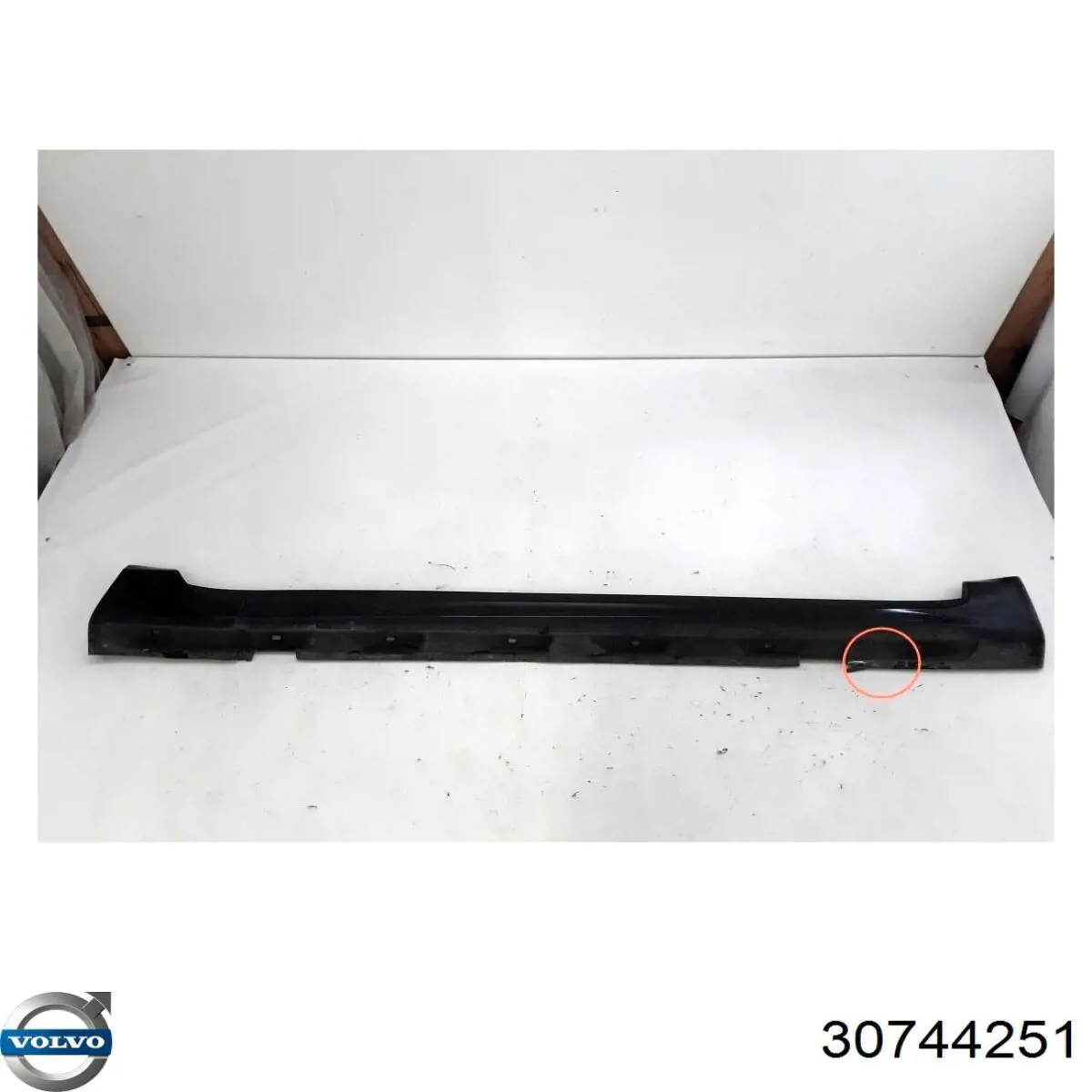 30744251 Volvo 