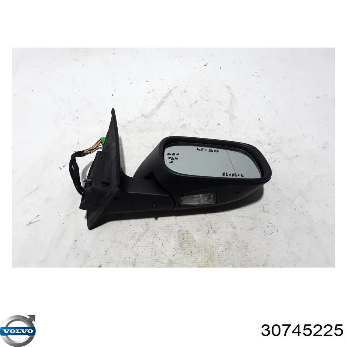 30745225 Volvo Зеркало заднего вида правое
