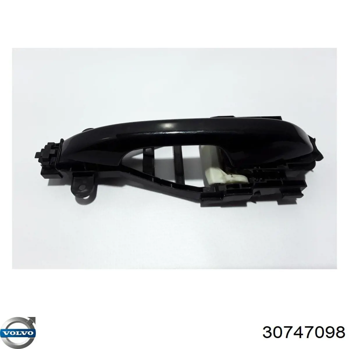 30747098 Volvo 