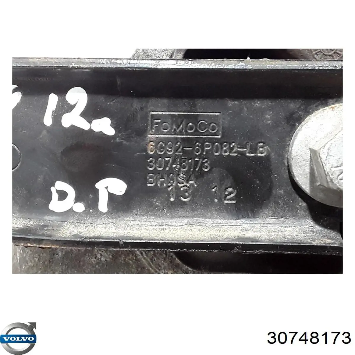 30748173 Volvo 