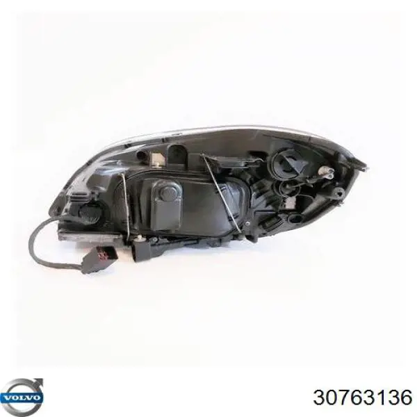 Купить 30763136 Volvo Фара основная правая