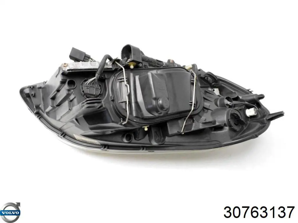 30763137 Volvo Фара