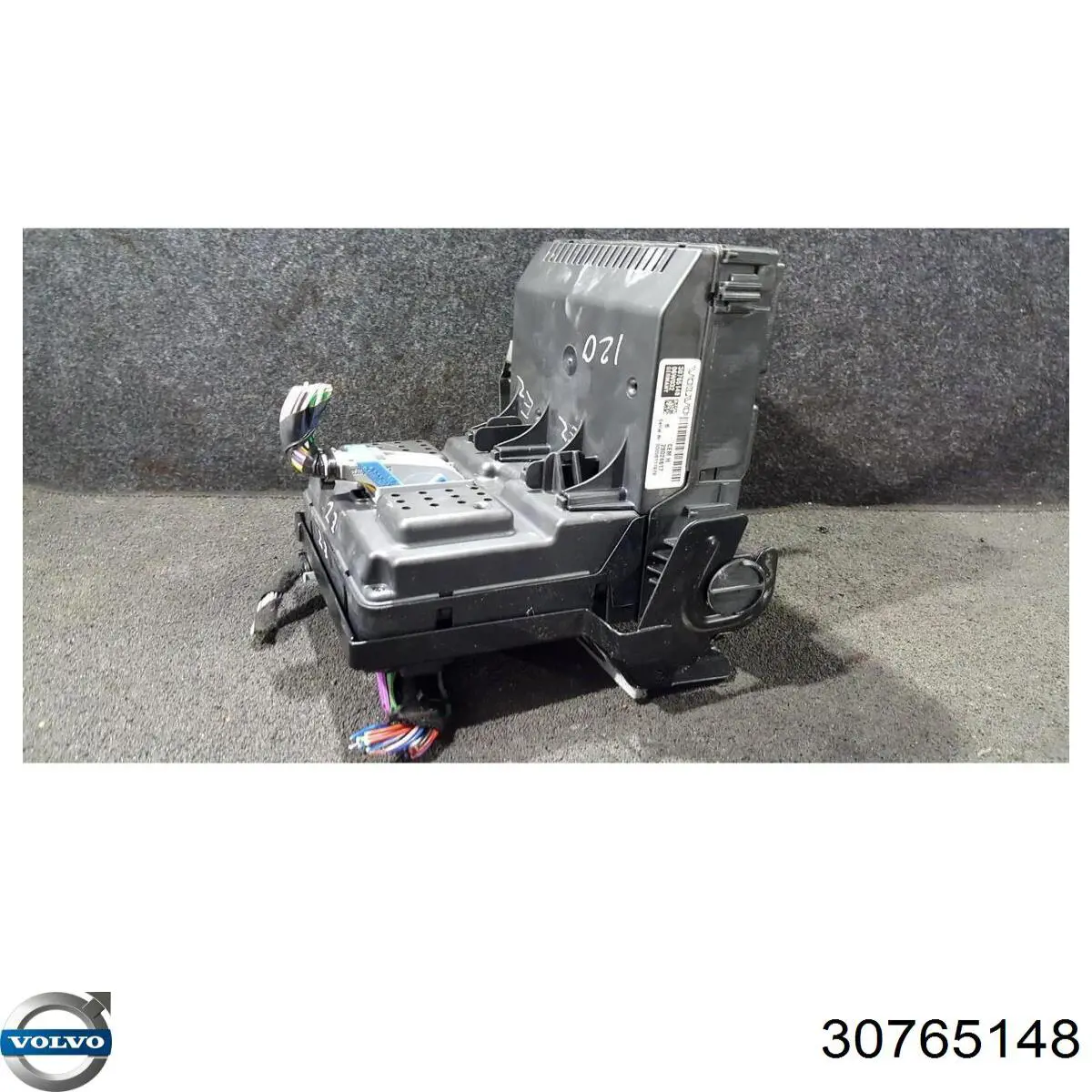 30728357 VOLVO Caja de fusibles original y equivalente