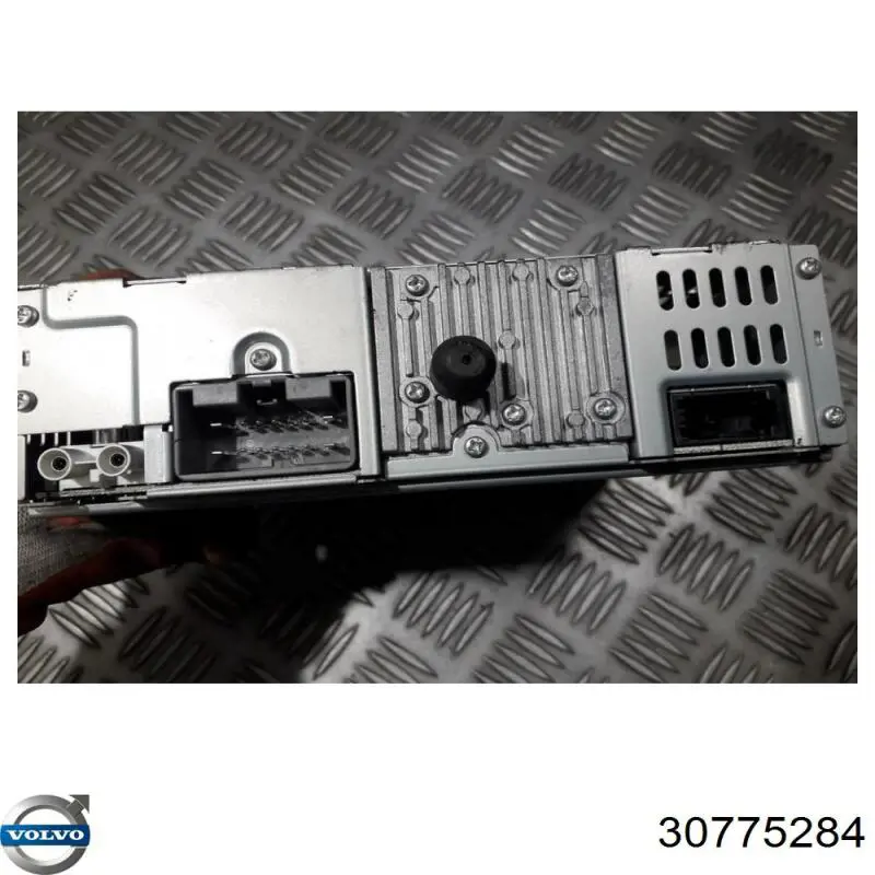 Купить 30775284 Volvo Заводская магнитола