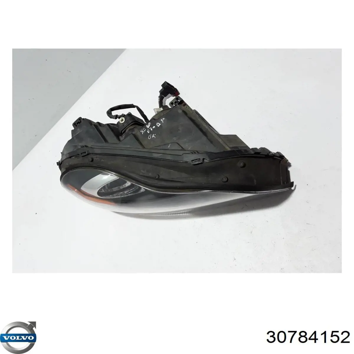 Правая блок фара Volvo 30784152 цена, от 114.02 USD