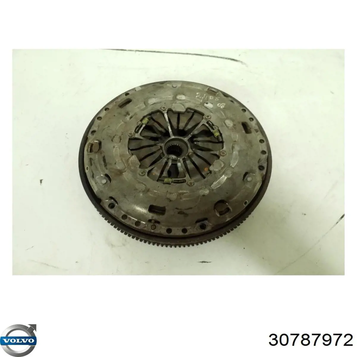 Маховик двигателя Volvo 30787972 цена, от 813.07 USD