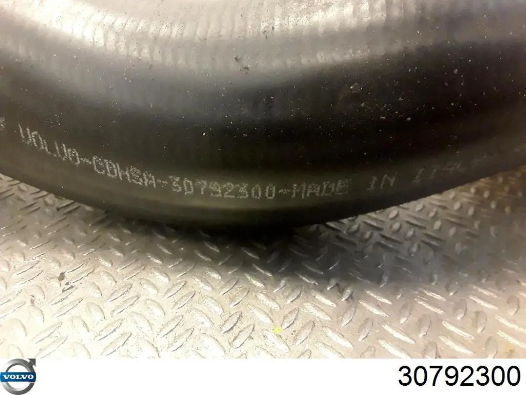Шланг/патрубок интеркуллера Volvo 30792300 цена, от 48.42 USD