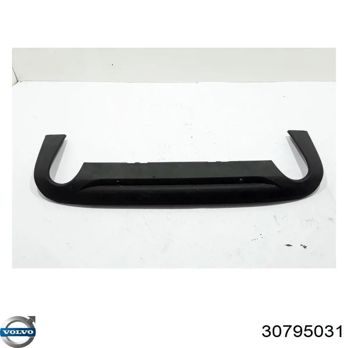 Спойлер заднего бампера 30795031 Volvo