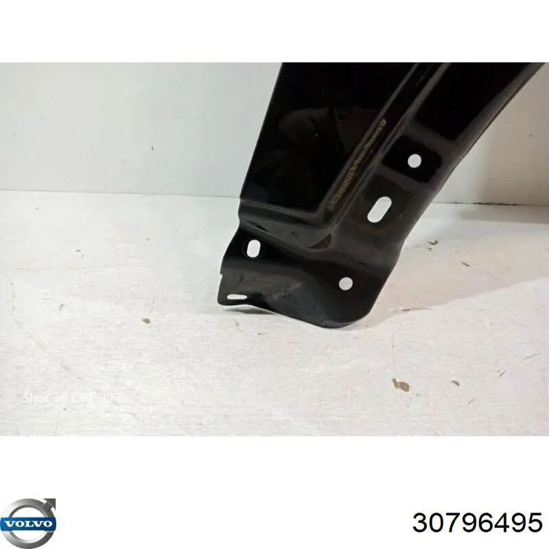 Правое крыло Volvo 30796495