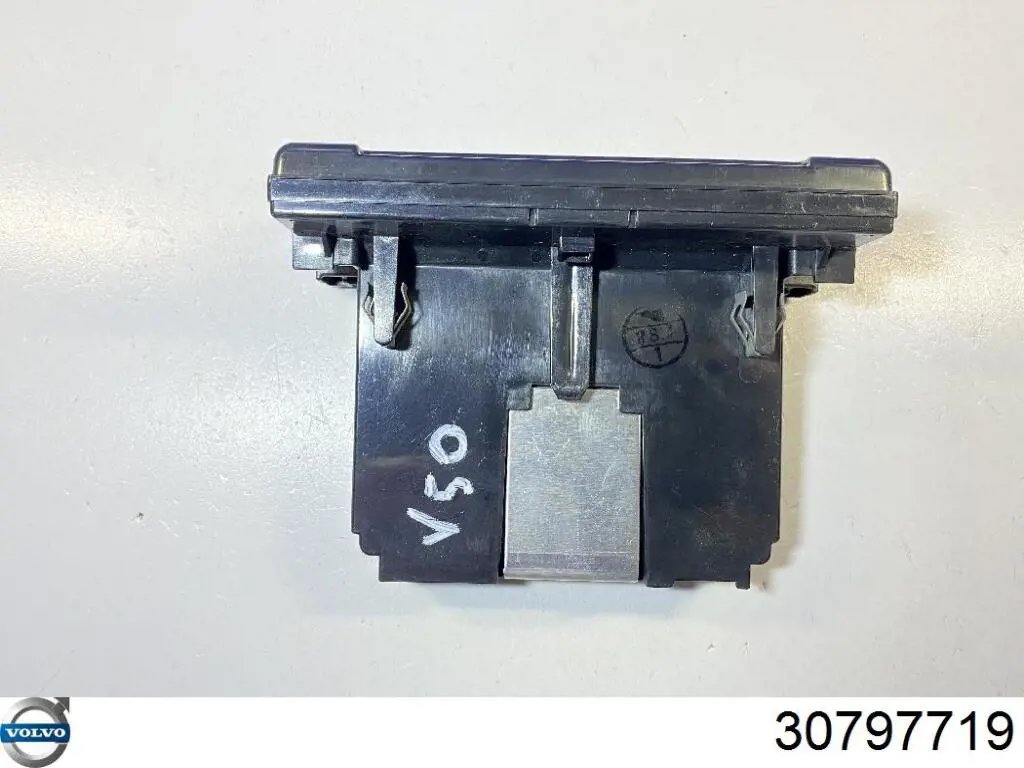 Дисплей многофункциональный Volvo 30797719 цена, от 22.80 USD
