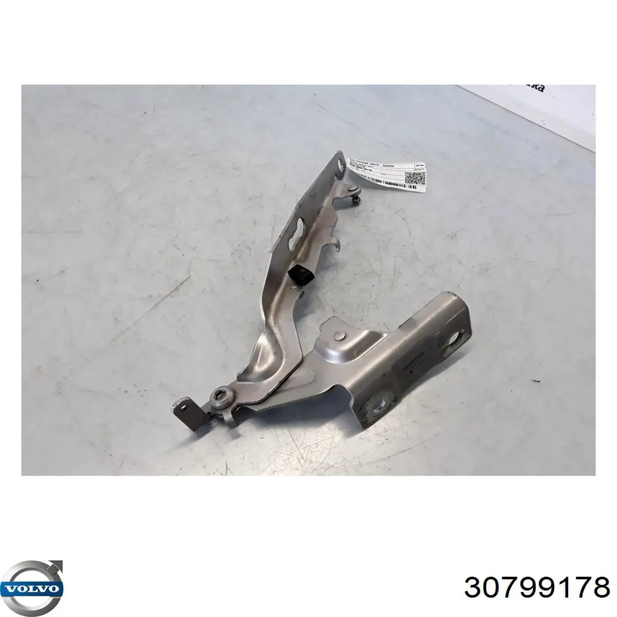 Петля капота левая 30799178 Volvo