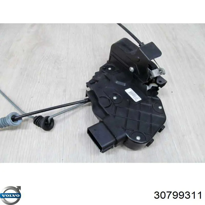 30799311 Volvo Замок двери водителя