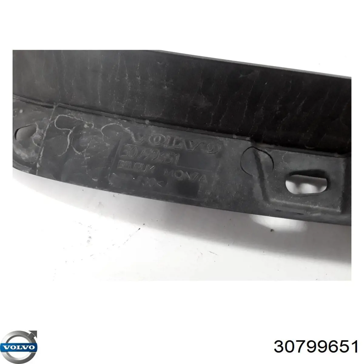 30799651 Volvo Решетка водостока лобового стекла левая/правая