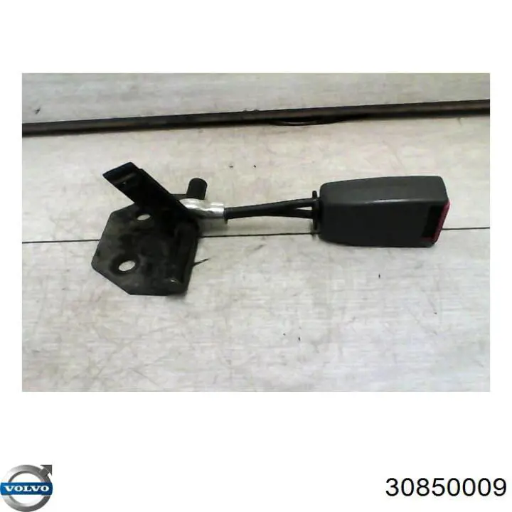 Купить 30850009 Volvo Рычаг (замок) фиксации ремня безопасности задний левый