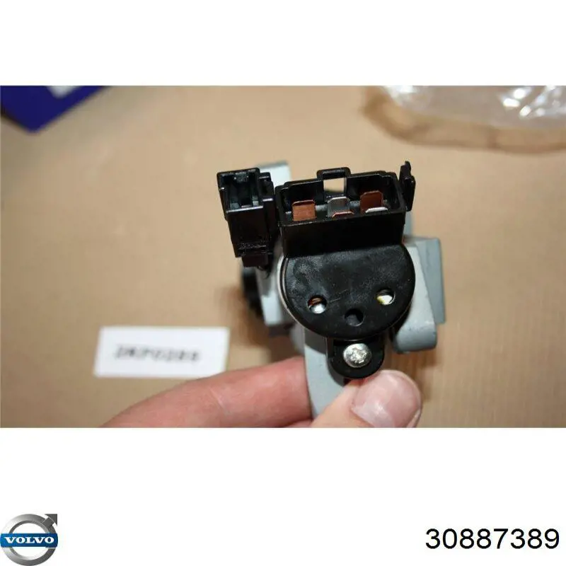 Замок зажигания Volvo 30887389 цена, от 96.40 USD