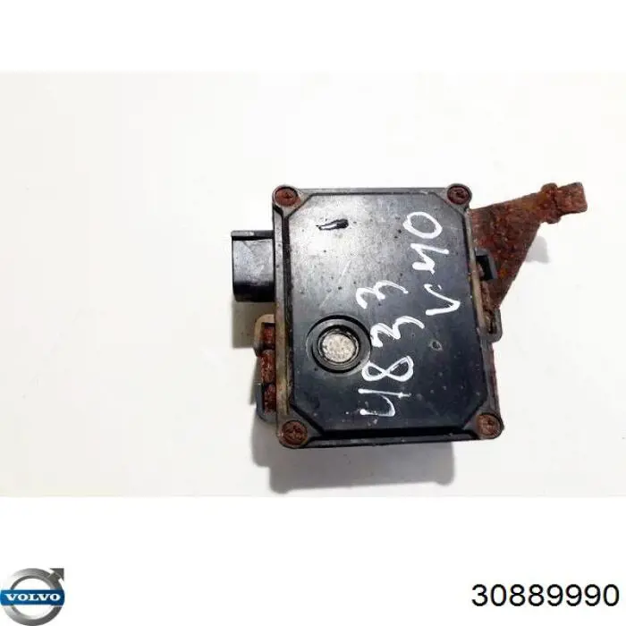 30889990 Volvo 