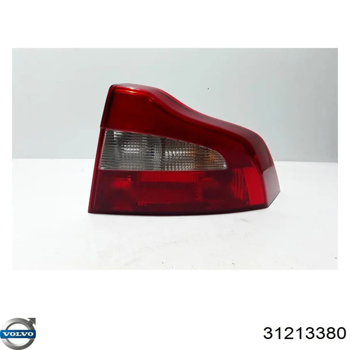 Купить 31213380 Volvo Задняя правая фара