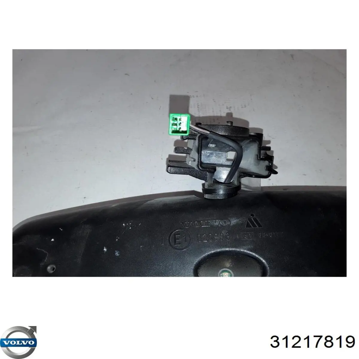 Зеркало салона внутреннее Volvo 31217819 цена, от 336.66 USD