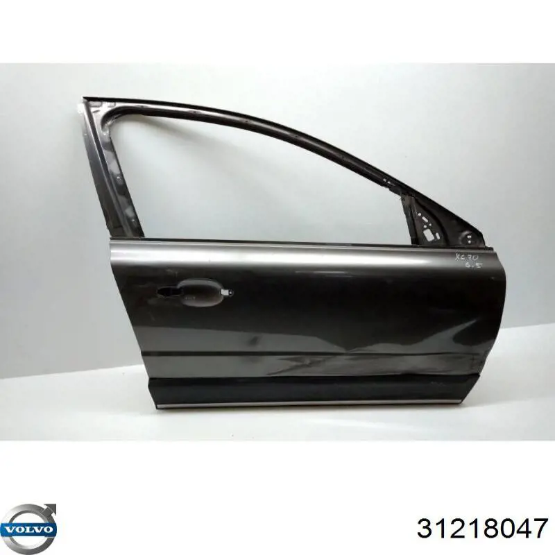 Дверь передняя правая 31218047 Volvo